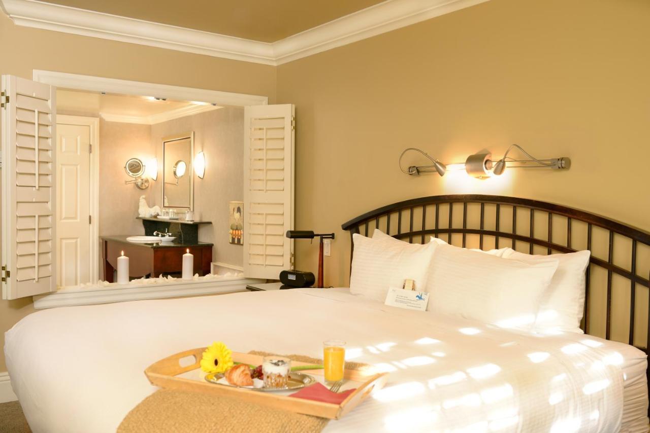Harbour House Hotel Niagara-on-the-Lake Buitenkant foto